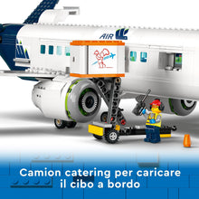 Carica l'immagine nel visualizzatore di Gallery, LEGO City Aereo Passeggeri, Modellino di Aeroplano Giocattolo da Costruire con 9 Minifigure e Veicoli dell'Aeroporto: Autobus, Trattore Aeroportuale, Camion del Catering e Furgone, Idea Regalo 60367