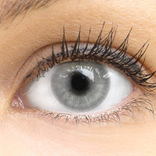 Carica l'immagine nel visualizzatore di Gallery, GLAMLENS Lenti a contatto colorate grigio Pisa Grey - mensili - con porta lenti a contatto -grigie naturali in silicone 