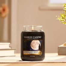 Carica l'immagine nel visualizzatore di Gallery, Yankee Candle Candela profumata in giara grande | Notte di Mezza Estate | Durata Fino a 150 Ore | Regali per donne