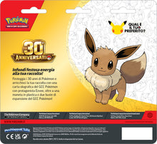 Carica l'immagine nel visualizzatore di Gallery, Pokémon: confezione da due buste dell’espansione 30° Anniversario del GCC Pokémon (1 carta olografica, 1 moneta e 2 bust