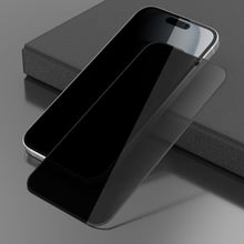 Carica l'immagine nel visualizzatore di Gallery, YLK 2 Pezzi Privacy Pellicola Protettiva per iPhone 15/16, Copertura Totale Vetro Temperato Completa Film AntiSpy (iPhon