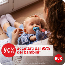 Carica l'immagine nel visualizzatore di Gallery, NUK Signature Day &amp; Night ciuccio | 6-18 mesi | Calma il 95% dei bambini | Succhietti a forma di cuore in silicone senza