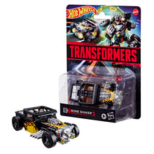 Carica l'immagine nel visualizzatore di Gallery, Transformers Collaborative, Hot Wheels® x, Bone Shaker™, action figure convertibile
