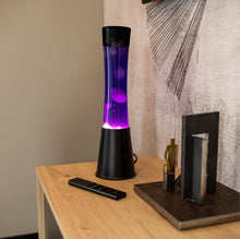 Carica l'immagine nel visualizzatore di Gallery, Fisura - Lampada lava viola. Base nera, liquido viola e lava bianca. Lampada di lava a effetto rilassante. Con lampadina