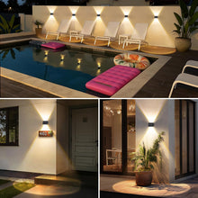 Carica l'immagine nel visualizzatore di Gallery, Lampada Solare da Esterno Up &amp; Down Set da 6 Luci Solari da Esterno Bianco Caldo 3000K Faretti Solari a LED da Esterno 1
