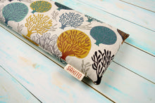 Carica l'immagine nel visualizzatore di Gallery, Cuscino Termico Microonde (43x12 cm) - Cuscino Riscaldabile