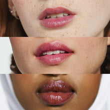 Carica l'immagine nel visualizzatore di Gallery, Clinique Almost Lipstick Balsamo Labbra nelle Iconiche Tonalità Black Honey, Pink Honey e Nude Honey - #offcampus - Ross