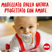 Carica l'immagine nel visualizzatore di Gallery, NUK Signature Day &amp; Night ciuccio | 6-18 mesi | Calma il 95% dei bambini | Succhietti a forma di cuore in silicone senza