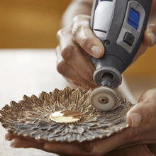 Carica l'immagine nel visualizzatore di Gallery, Dremel SC402 EZ SpeedClic Mandrel, mandrino SpeedClic con 3,2 mm per un cambio rapido e senza chiavi degli accessori