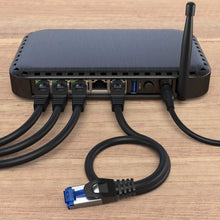 Carica l'immagine nel visualizzatore di Gallery, KabelDirekt – Cavo di Rete schermato 10Gbit/s – 10m, argento