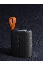 Carica l'immagine nel visualizzatore di Gallery, XIAOMI Sound Pocket Cassa Bluetooth Portatile 5W, Design Mini Compatto, 10 Ore di Autonomia, IP67 Waterproof, TWS Pairin