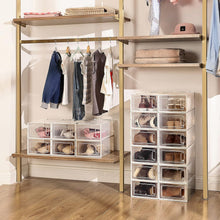 Carica l'immagine nel visualizzatore di Gallery, SONGMICS Scatole per Scarpe, Contenitori per Scarpe, Organizzatori Portascarpe Pieghevoli e Impilabili, Fino alla Taglia 43, Set di 12, Trasparente e Bianco Nuvola LSP066W12