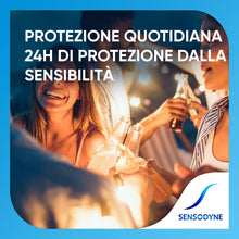 Carica l'immagine nel visualizzatore di Gallery, Sensodyne Complex Dentifricio per Denti Sensibili e Forti, 4 x 75 ml