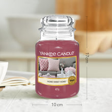 Carica l'immagine nel visualizzatore di Gallery, Yankee Candle Candela profumata in giara grande | Dolce casa | Durata Fino a 150 Ore | Regali per donne
