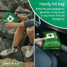 Carica l'immagine nel visualizzatore di Gallery, Lewis-Plast Kit di Primo Soccorso Premium da 90 Pezzi Include Collirio, 2 Pacchi di Ghiaccio e Coperta di Emergenza, Ide