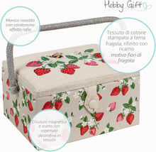 Carica l'immagine nel visualizzatore di Gallery, HobbyGift HobbyGift Esclusivo Contenitore Medio per lavori di Cucito, Hobby, Vassoio per Accessori, Tasca per puntine, Cuscino, Manico in PVC, Coperchio, Fragole Ricamate, 18.5 x 25.5 x 14.5cm