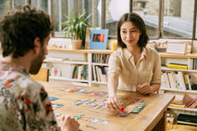 Carica l'immagine nel visualizzatore di Gallery, Asmodee – 7 WONDERS DUEL – Gioco da Tavolo di Strategia per 2 Giocatori