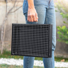 Carica l'immagine nel visualizzatore di Gallery, InnovaGoods® Barbecue Portatile a Carbonella, Tavolo Pieghevole e Facile da Trasportare, Design Moderno, Griglia di Prot