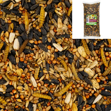 Carica l'immagine nel visualizzatore di Gallery, UGF - Mangime per uccelli selvatici per tutto l'anno 800g, con semi di girasole, larve di mosca soldato nera e pellet co