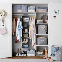 Carica l'immagine nel visualizzatore di Gallery, Amazon Basics Organizer da appendere nell’armadio, 6 livelli, Grigio, 22 x 29 x 23 cm