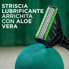 Carica l'immagine nel visualizzatore di Gallery, Wilkinson Sword Xtreme 3 Sensitive- confezione da 8+4 rasoi usa e getta da uomo