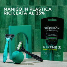 Carica l'immagine nel visualizzatore di Gallery, Wilkinson Sword Xtreme 3 Sensitive- confezione da 8+4 rasoi usa e getta da uomo