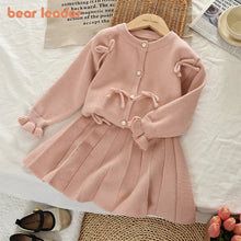 Carica l'immagine nel visualizzatore di Gallery, Bear Leader Autunno Inverno Stile College Rosa Set da ragazza Maglione lavorato a maglia Cardigan + Pantaloncini 2 pezzi