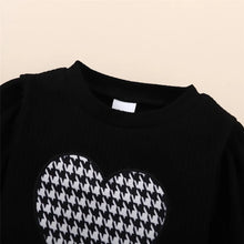 Carica l'immagine nel visualizzatore di Gallery, 1-6 anni Set di vestiti per bambina Set stile coreano per bambini Top a maniche lunghe con stampa cuore d'amore + pantal