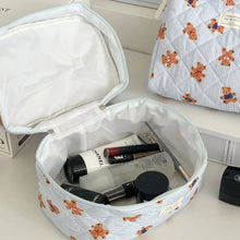 Carica l'immagine nel visualizzatore di Gallery, Set da 3 pezzi: borsa per pannolini con stampa a tema orsetto, trousse per trucchi da mamma, borsa per cosmetici da donn
