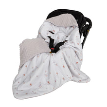Carica l'immagine nel visualizzatore di Gallery, Coperta Seggiolino Auto 90x90cm con Cappuccio, Inverno