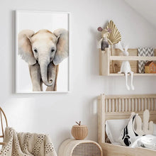 Carica l'immagine nel visualizzatore di Gallery, Stampe su tela moderne con elefante e giraffa, set di tre animali, poster da parete, immagine per la decorazione della c
