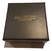 Carica l'immagine nel visualizzatore di Gallery, Melchior Jewellery – Orecchini a bottone ipoallergenici a forma di ballerina... - Ilgrandebazar