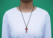 Carica l'immagine nel visualizzatore di Gallery, Collana Con Pendente a Croce in Legno di Pero Rosso Per Uomo Donna Bambino... - Ilgrandebazar