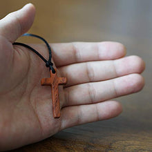 Carica l'immagine nel visualizzatore di Gallery, Collana Con Pendente a Croce in Legno di Pero Rosso Per Uomo Donna Bambino... - Ilgrandebazar