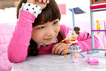 Carica l'immagine nel visualizzatore di Gallery, Barbie- Carriere Insegnante di Musica Playset con 2 Bambole, Lavagna, 4... - Ilgrandebazar
