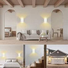 Carica l'immagine nel visualizzatore di Gallery, OOWOLF 2 Pezzi LED Lampada da Parete IP65 Impermeabile, Applique Moderna...
