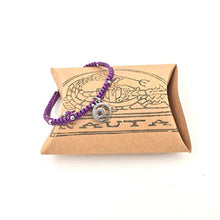Carica l'immagine nel visualizzatore di Gallery, Braccialetto della Fortuna"Luna-Stella”, Viola, Unisex, Fatto a Mano - Ilgrandebazar