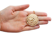 Carica l'immagine nel visualizzatore di Gallery, Ciondolo a forma di moneta / medaglione azteco con teschio, stile Pirati Gold - Ilgrandebazar