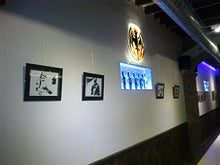 Carica l'immagine nel visualizzatore di Gallery, Poster Zelda E Link Handmade Graffiti Street Art - Artwork