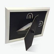 Carica l'immagine nel visualizzatore di Gallery, Cornici per foto in legno 13x18cm con scritto A 60 Anni si è più Giovane, da...