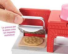 Carica l'immagine nel visualizzatore di Gallery, Barbie la Pizzeria con Bambola, Tavolo per Le Pizze, Forno e Pasta da... - Ilgrandebazar