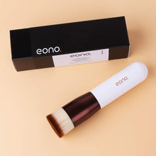 Carica l'immagine nel visualizzatore di Gallery, Eono by Amazon - Pennello Fondotinta Piatto Kakuki per Trucco Viso bianca - Ilgrandebazar