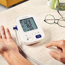Carica l'immagine nel visualizzatore di Gallery, Omron Healthcare X3 Comfort Misuratore di Pressione da Braccio con Bracciale...