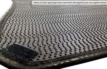 Carica l'immagine nel visualizzatore di Gallery, Lupex Shop TPSTR_Yaris Tappetini Auto in Moquette con Strappo - Ilgrandebazar