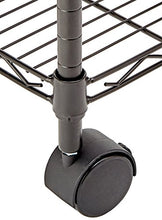 Carica l'immagine nel visualizzatore di Gallery, AmazonBasics - Scaffalatura a 3 ripiani, su rotelle, Nero