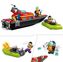 Carica l'immagine nel visualizzatore di Gallery, LEGO CITY 60373 La barca di salvataggio dei pompieri, giocattolo galleggiante, jetpack e minifigurine
