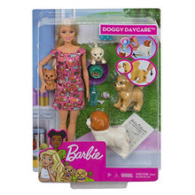 Carica l'immagine nel visualizzatore di Gallery, Barbie Doggy Daycare Playset Dogsitter con Bambola, Cuccioli, 4 Cagnolini... - Ilgrandebazar