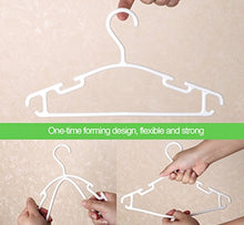 Carica l'immagine nel visualizzatore di Gallery, ilauke Set di 36 Grucce Appendiabiti in Plastica per Bambino, Bianco 36 Pezzi - Ilgrandebazar