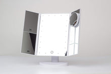 Carica l'immagine nel visualizzatore di Gallery, *Nuovo* Specchio per Trucco Ingranditore - illuminato a LED con Bianco - Ilgrandebazar