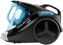 Carica l'immagine nel visualizzatore di Gallery, Rowenta RO3731 Compact Power Cyclonic Classic+, Aspirapolvere a Traino senza Sacco, Tecnologia Ciclonica, Capacità  1.5 L, Blu/Nero 49x29x34cm